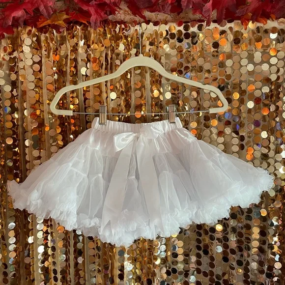 Bundle of 4 tulle ruffly skirts and one tiny ruffly tank top - Picture 10 of 16